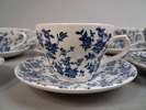 10 Kaffekoppar med 12 kaffefat. "Elisabeth", Broadhurst, England.