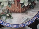 LENE LIU. 9 Samlartallrikar, Porslin. Blomstermotiv.