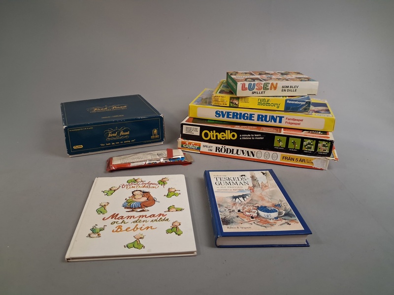 Diverse spel & 2 böcker, Teskedsgumman & Mamman och den vilda bebin.