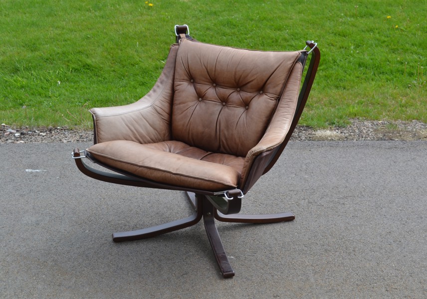 SIGURD RESSEL. Fåtölj. "Falcon" Vatne møbler, Norge, 1970-talet
