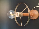 Bordslampa. Märkt E-AND modell 183. Mässing & Teak.