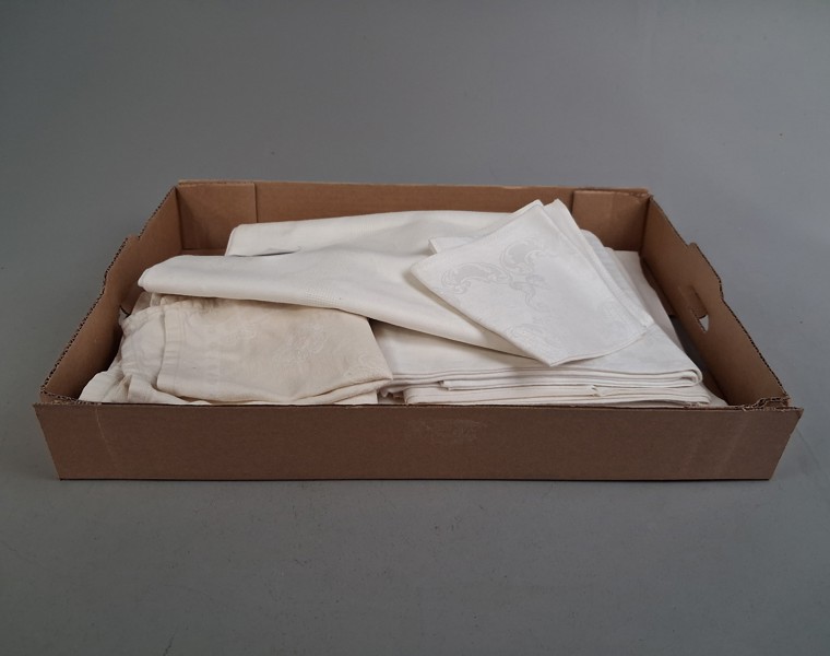 Diverse textil. Bl.a Linne dukar.