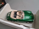 Burago. Samlarbil Porsche 356B Cabriolet (1961), Skala 1/18.