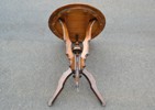 Äldre pelarbord. 1800/1900-talet.