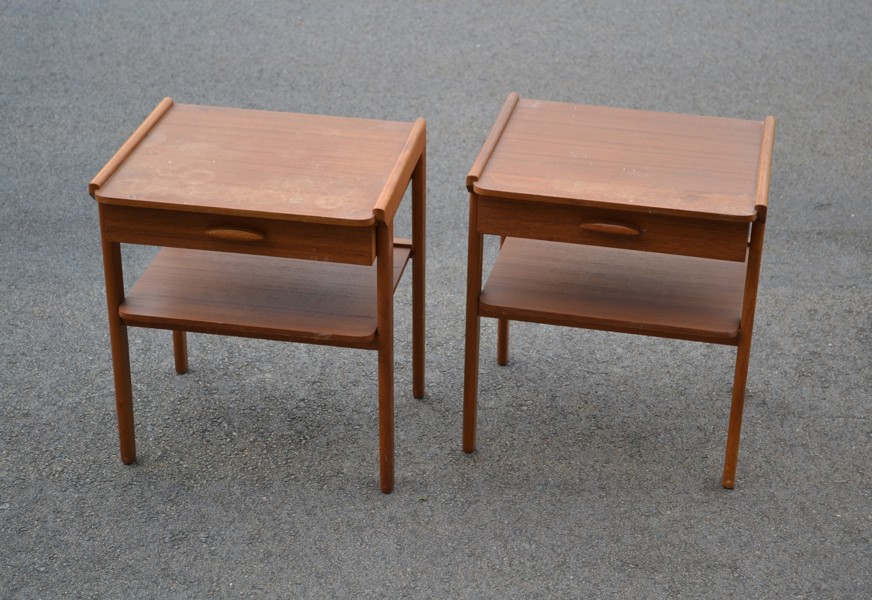 2 Nattduksbord. Teak, Bröderna Ahlqvist, Skånes Värsjö, 1950/60-talet.