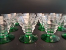 Karaff & 12 snaps/Likörglas. Troligtvis Trellerborgs glasbruk.