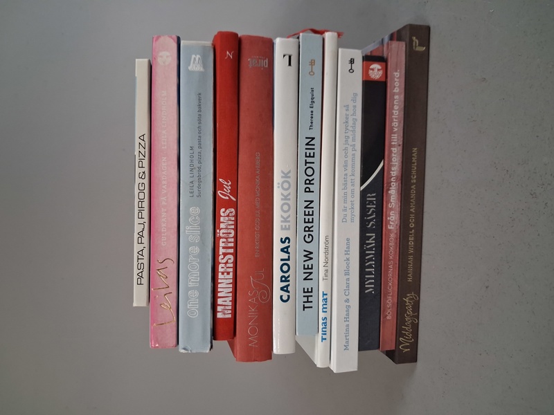 Diverse kokböcker.