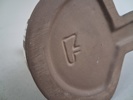 GUNNAR NYMAN. Figurin. Monogram signerad. Vejbystrand keramik.