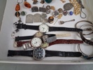 Diverse Bijouterier, Klockor m.m.