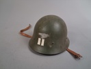 Militärhjälm.