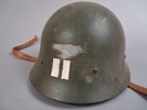 Militärhjälm.