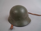 Militärhjälm.