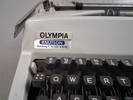 Skrivmaskin. Olympia.