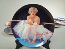 Samlartallrikar. 19st, "Marylin Monroe", Delphi, Bradex, 1990-talet.