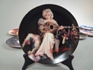 Samlartallrikar. 19st, "Marylin Monroe", Delphi, Bradex, 1990-talet.