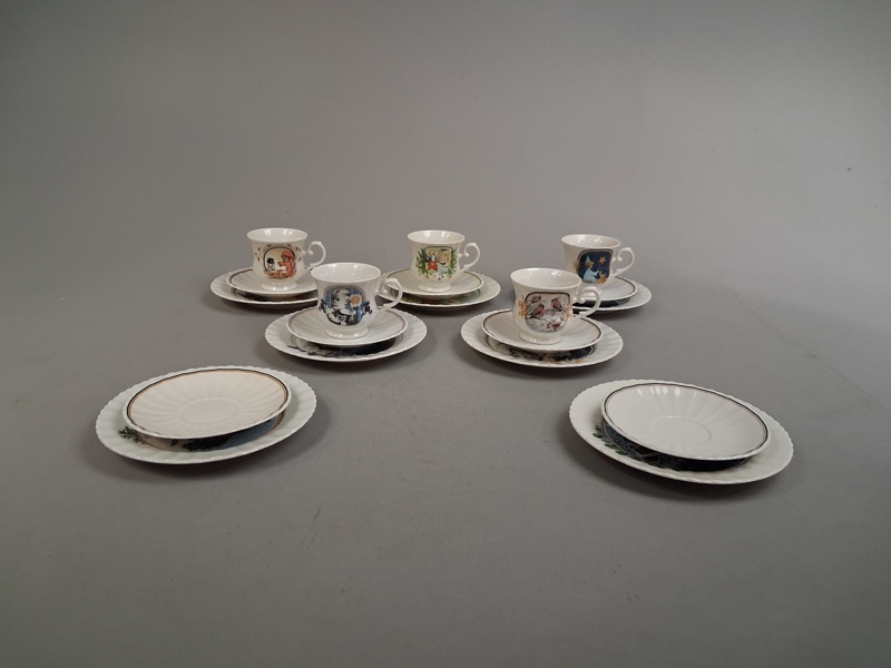 Kaffekoppar fat & Assietter. Jul, Fyrklövern. 1977,1979, 1980, 1982,1983 har 3 delar 78 & 81 saknar koppar.
