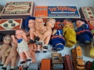 Diverse. Bl.a mindre bilar, Tintin, dockor m.m.