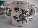Diverse porslin. Bl.a 9 muggar. Studio Nova Garden Bloom m.m.