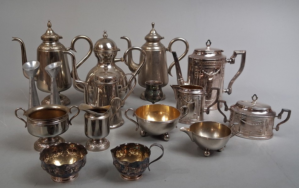 Diverse. Bl.a Nysilver.