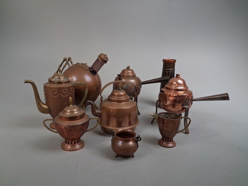 Diverse koppar Bl.a Kaffepumpa.