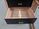 Humidor, Chiani Adorini.