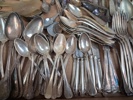 Diverse bestick. Mestadels nysilver.