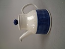 HERTHA BENGTSON. Kaffekanna, "Koka Blå", Rörstrand.