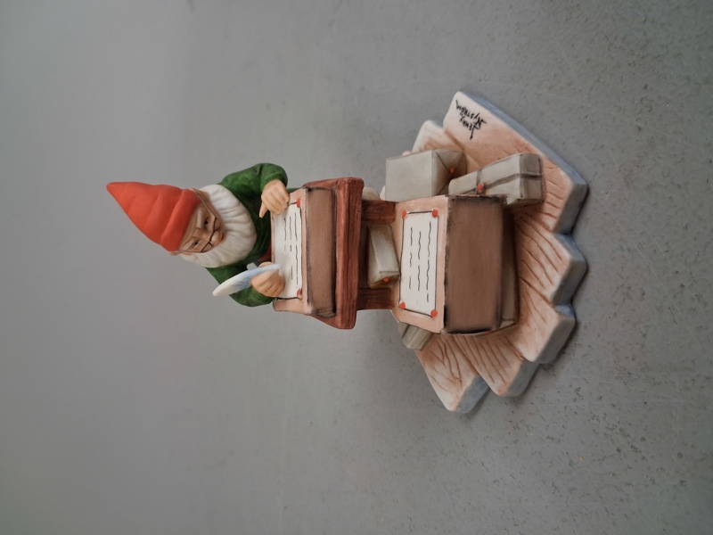 Figurin. Tomte. Jenny Nyström.