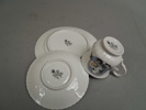 Kaffekoppar fat & Assietter. Jul, Fyrklövern. 1977,1979, 1980, 1982,1983 har 3 delar 78 & 81 saknar koppar.