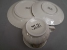 Kaffekoppar fat & Assietter. Jul, Fyrklövern. 1977,1979, 1980, 1982,1983 har 3 delar 78 & 81 saknar koppar.