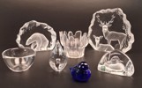 Diverse glas. Glasskulpturer. Bl.a Mats Jonasson m.m.