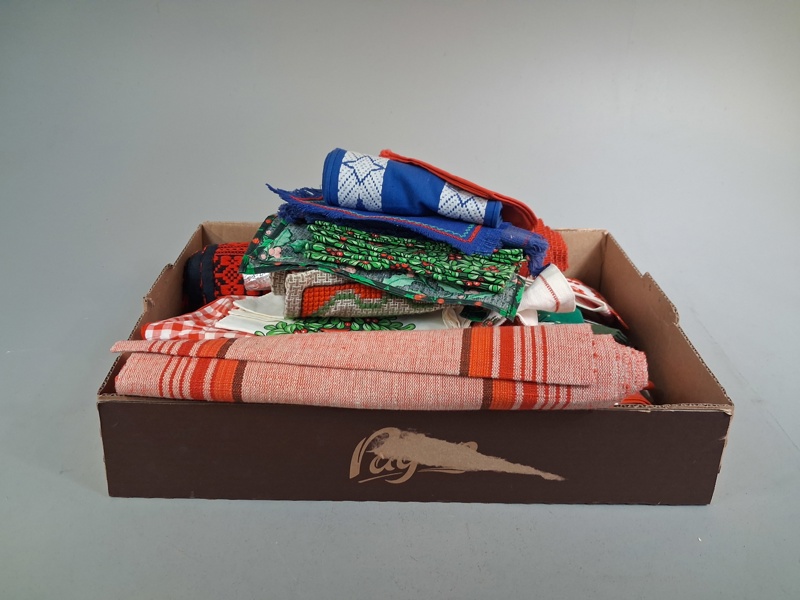 Diverse textil. Juldukar m.m.