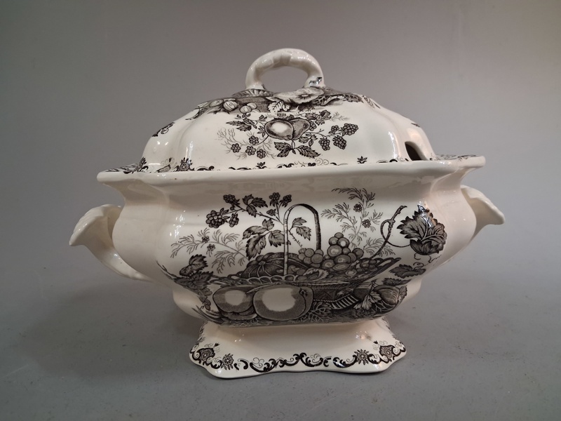 TERRIN, "Fruit Basket", Mansons, England, 1900-talet.