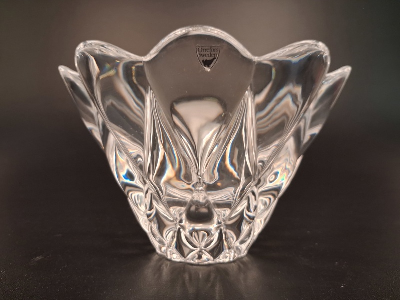 ANNE NILSSON. Skål, "Daisy", Orrefors.