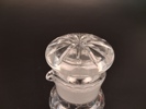 Shaker. Glas, slipad dekor, 1900-talet.