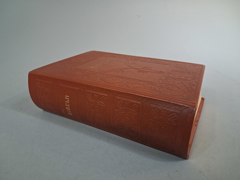 ILLUSTERAD FAMILJE-BIBEL. 1963.