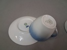 Kruka. "Blå Blomster", Royal Copenhagen & 2 Kaffekoppar med fat "Blå Blomster", Bing & Gröndal.