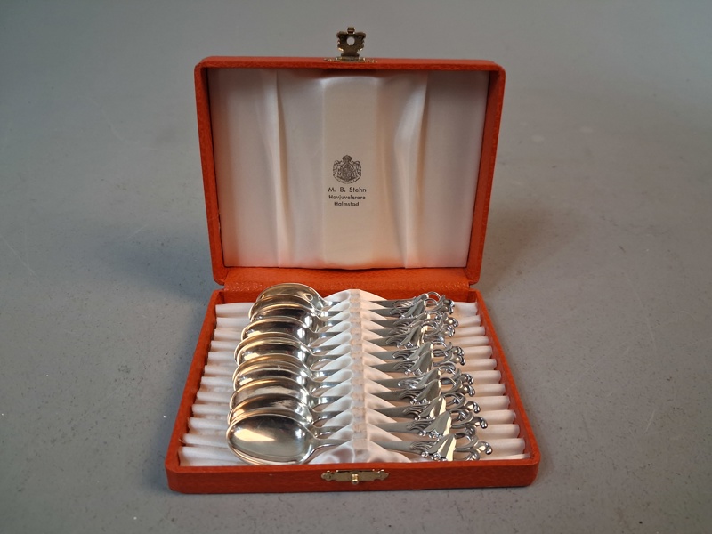 12 Moccaskedar. Silver, "Blåklocka", TH Marthinsen, Norge, 91,5gram.
