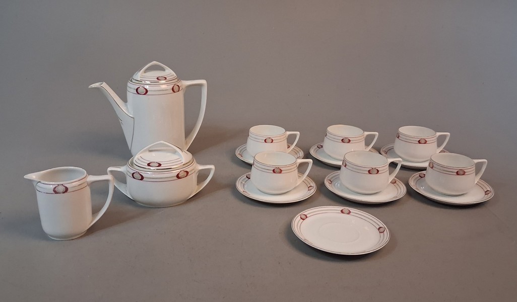 Rosenthal, "Donatello", 6 kaffekoppar, 7 kaffefat, kaffekanna, sockerskål & gräddkanna.