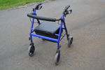 Rollator med sits.