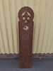 Vägghylla.