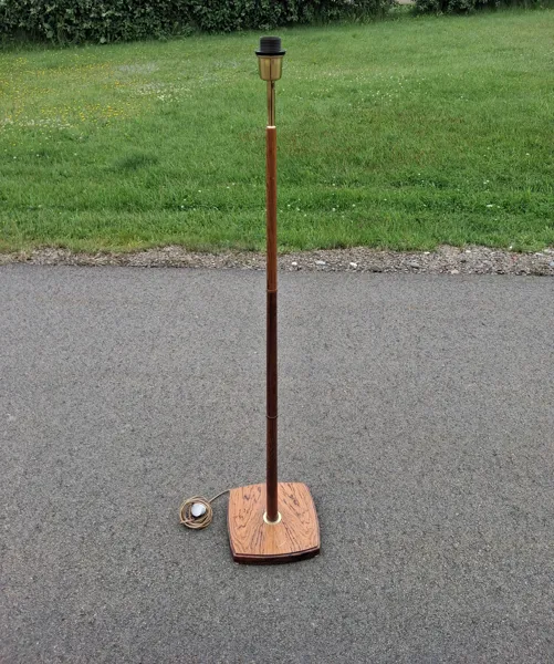 Golvlampa.
