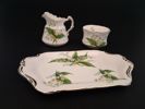 Fat med sockerskål & gräddkanna. Liljekonvalj. Lily of the Valley Hammersley & co. Fine bone China, England.