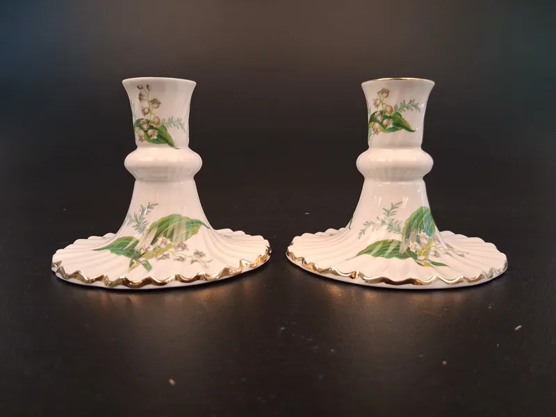 2 Ljusstakar. Liljekonvalj Lily of the Valley Hammerslay & co, Fine Bone China, England.
