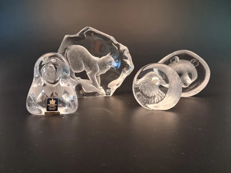 MATS JONASSON. 4 Glasskulpturer. Glasblock, Målerås.