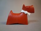 STIG LINDBERG. Sparbössa, "Skotten", Plast för handelsbanken 1961.