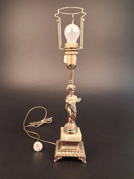 Bordslampa. Gul metall & sten. Garali Impex AB.