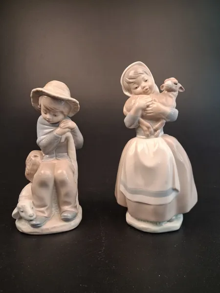 2 Figuriner. NAO by Lladro.