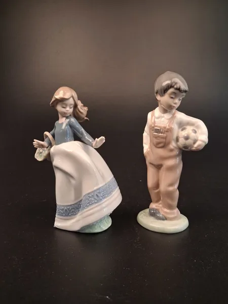 2 Figuriner. NAO by Lladro.