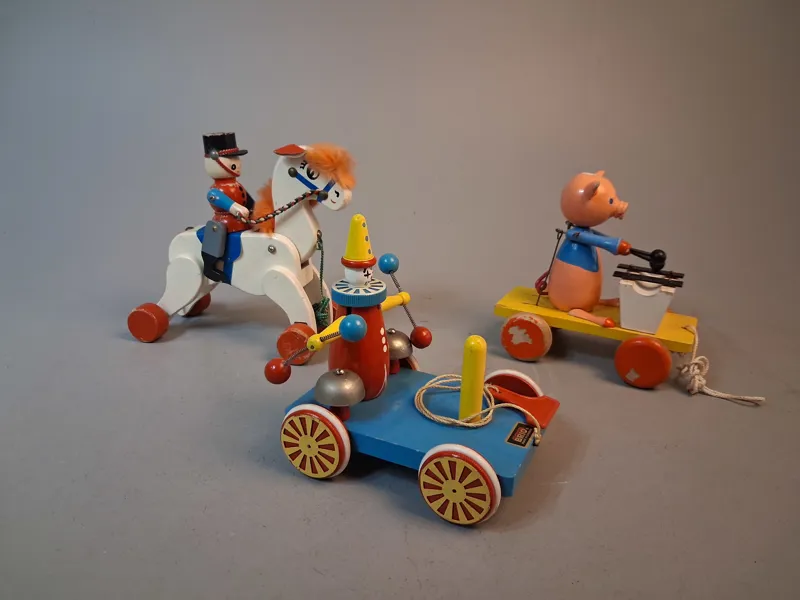Äldre träleksaker. Bl.a Brio m.m.